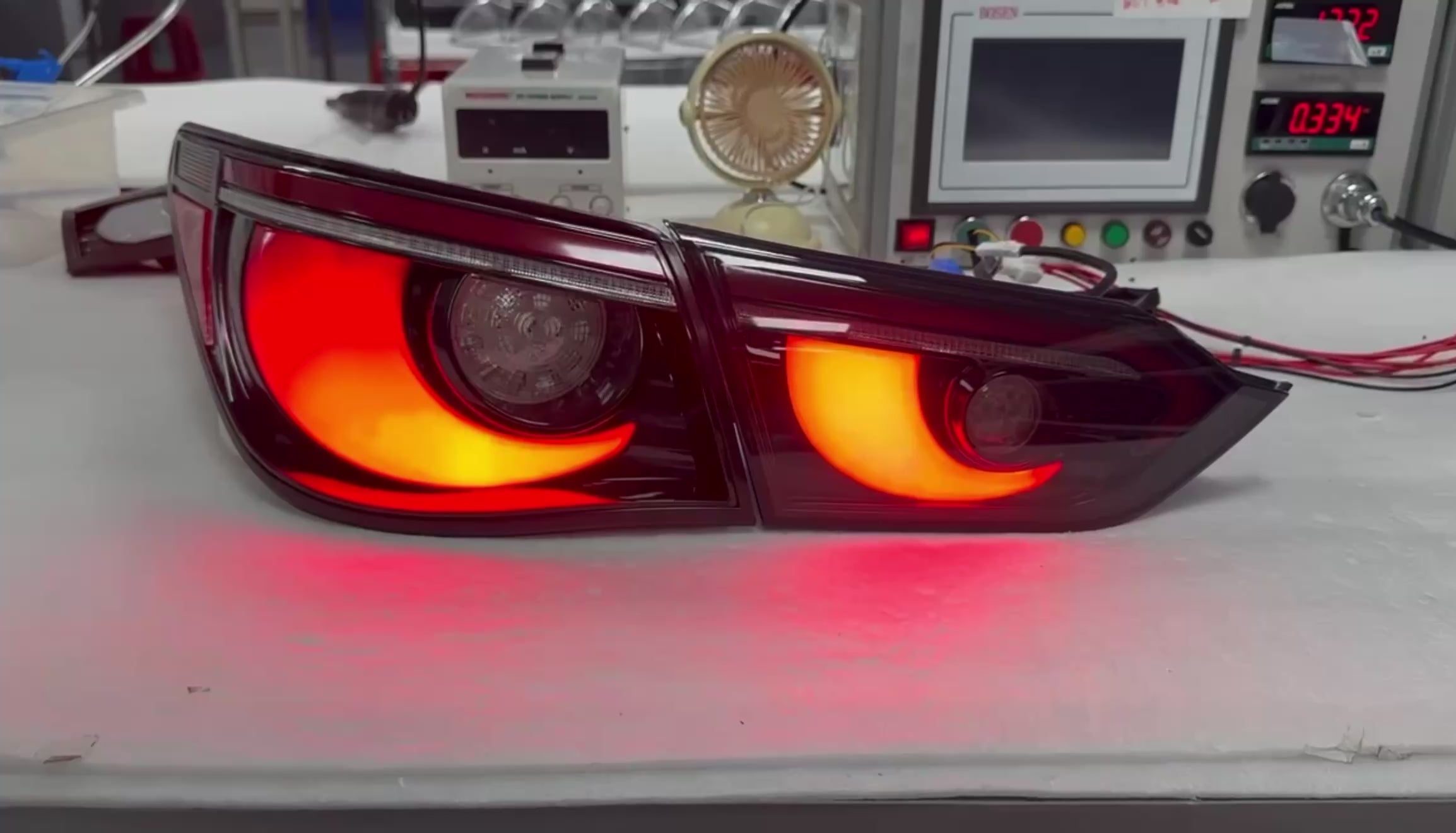 Infiniti Q50 (2014-2017) Clear Taillight