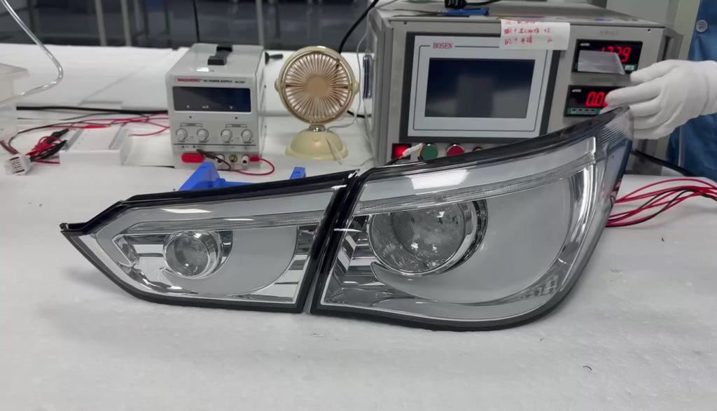 Infiniti Q50 (2014-2017) Clear Taillight